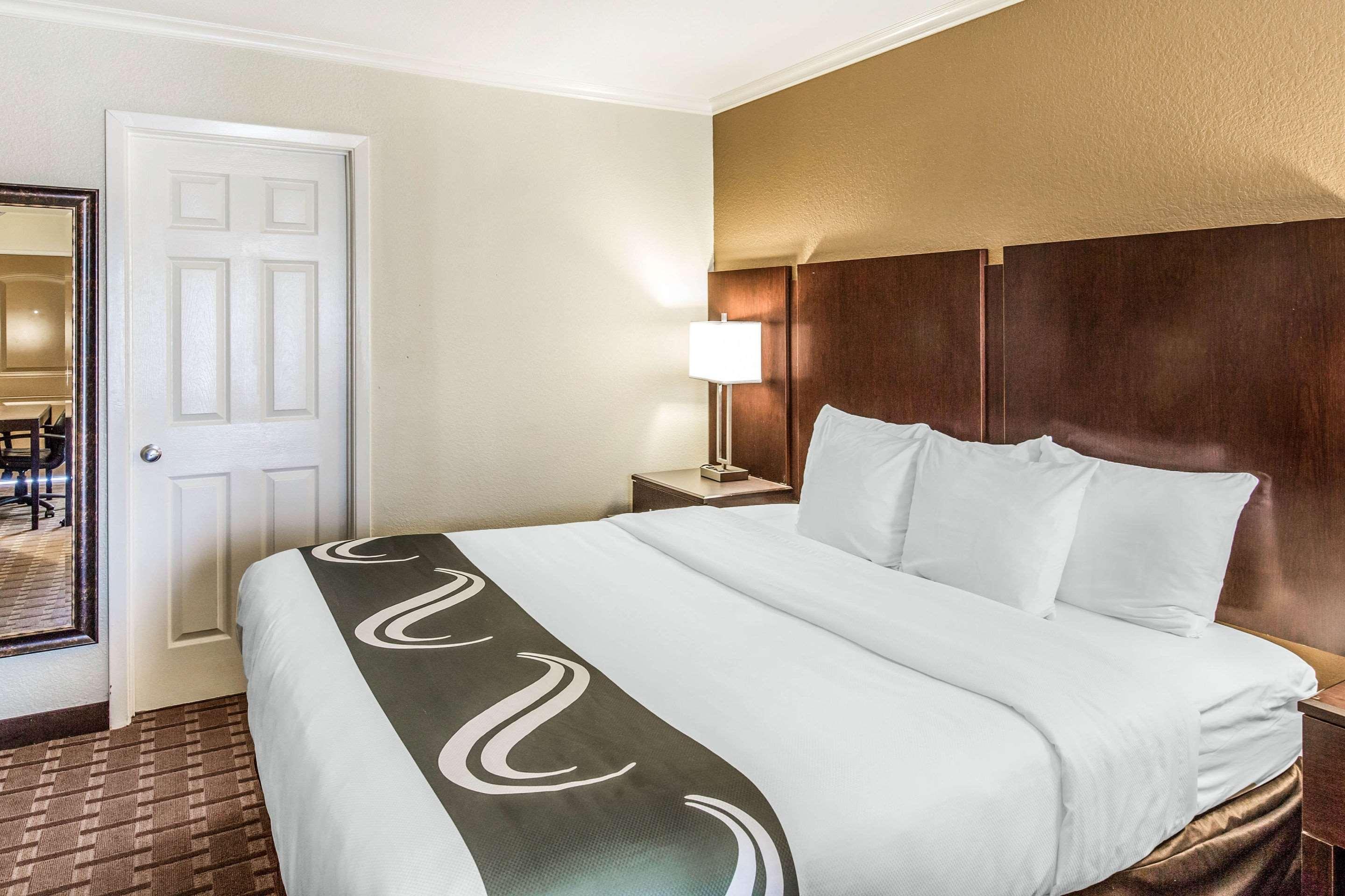 Quality Inn & Suites Abilene Exteriör bild
