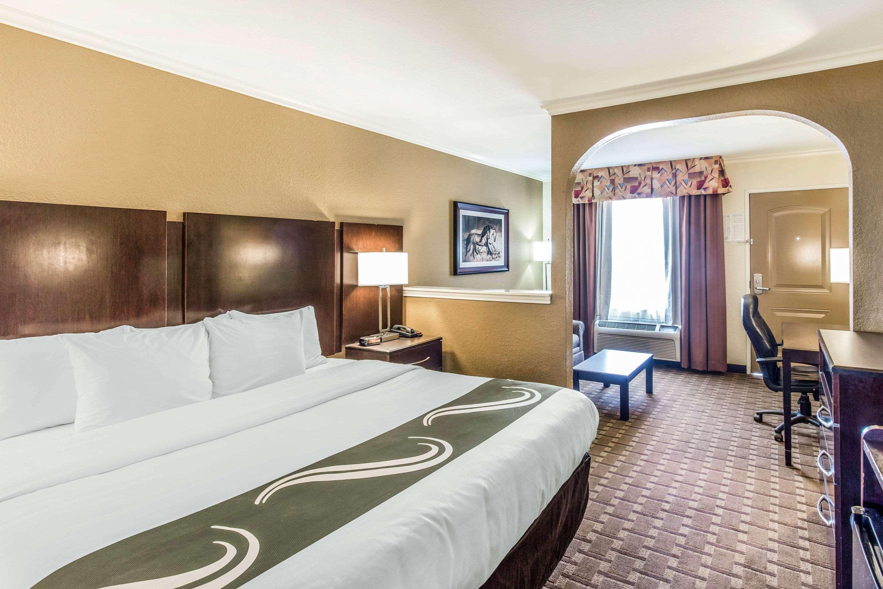 Quality Inn & Suites Abilene Exteriör bild