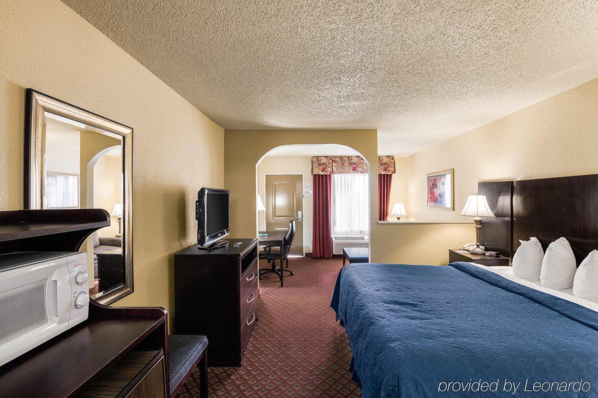 Quality Inn & Suites Abilene Exteriör bild