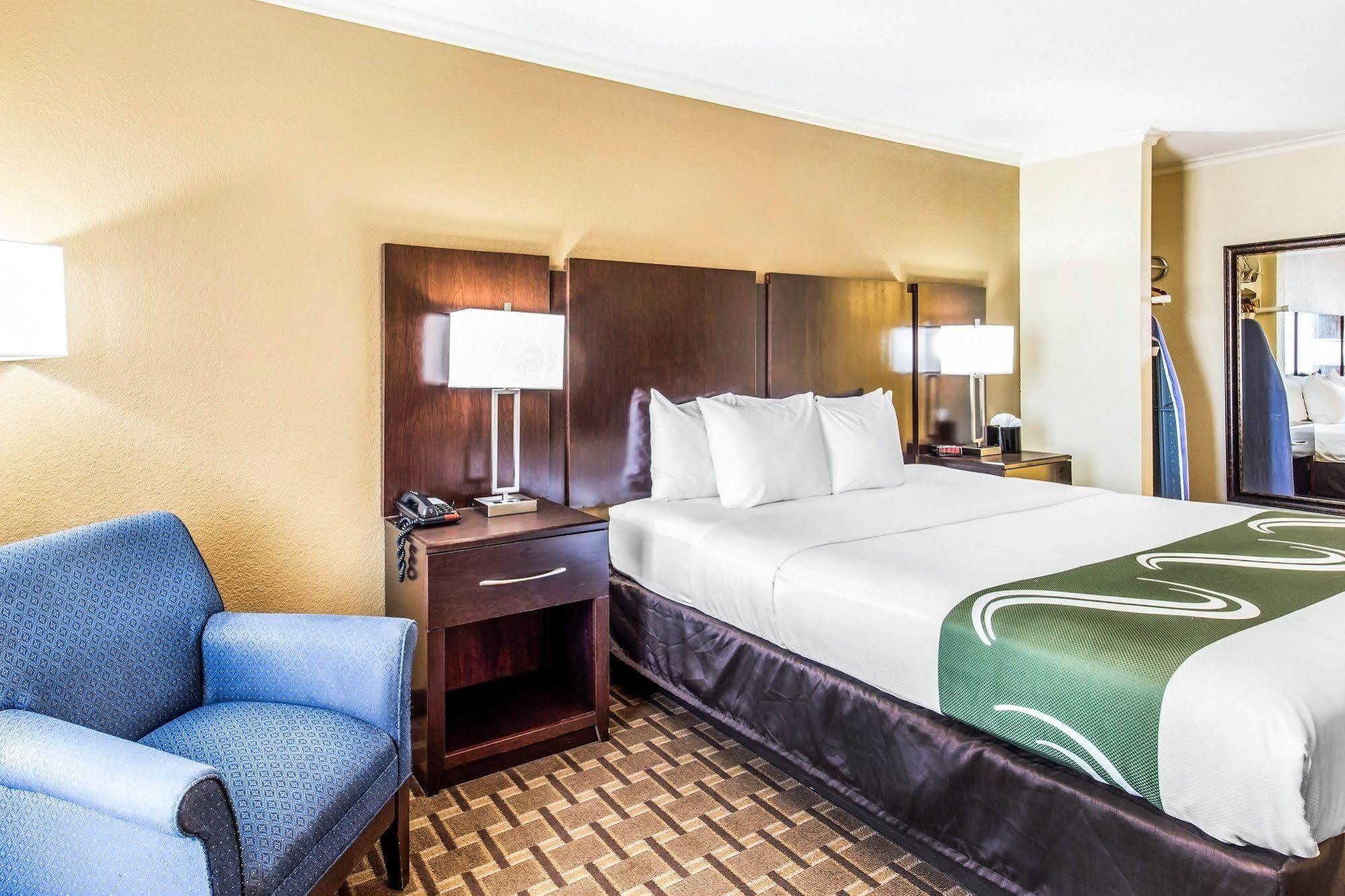 Quality Inn & Suites Abilene Exteriör bild