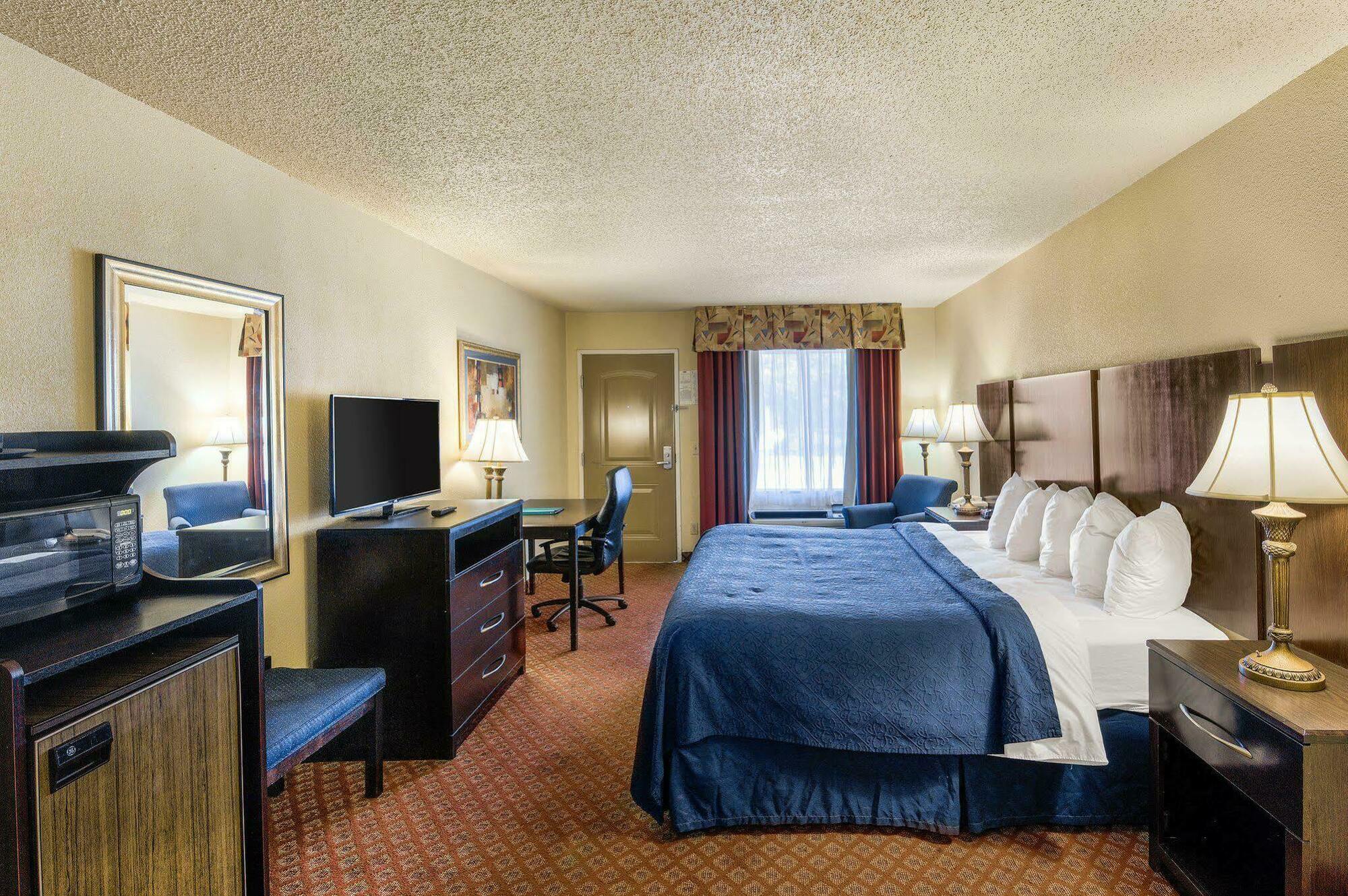 Quality Inn & Suites Abilene Exteriör bild