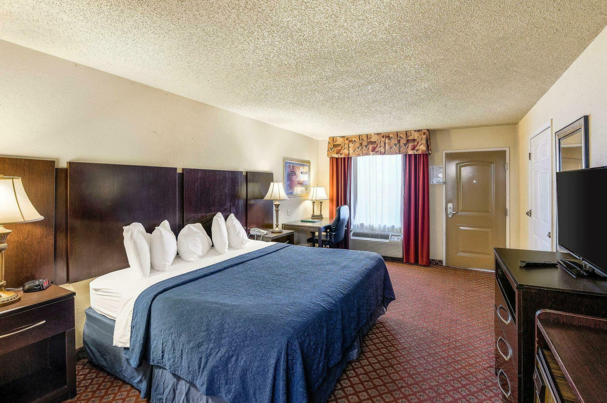 Quality Inn & Suites Abilene Exteriör bild